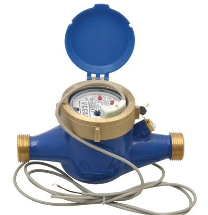 Émetteur d'impulsion CGR EI-5507 positionné sur le côté gauche du cadran du compteur, contre les trous de positionnement